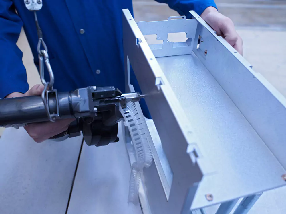 Stoppani Metal Systems AG - Baugruppenmontage